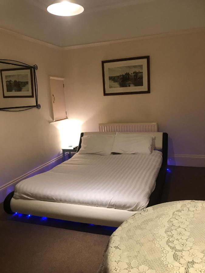 โอโย ดิ โอลด์ เรคโทรี Hotel Jarrow ภายนอก รูปภาพ