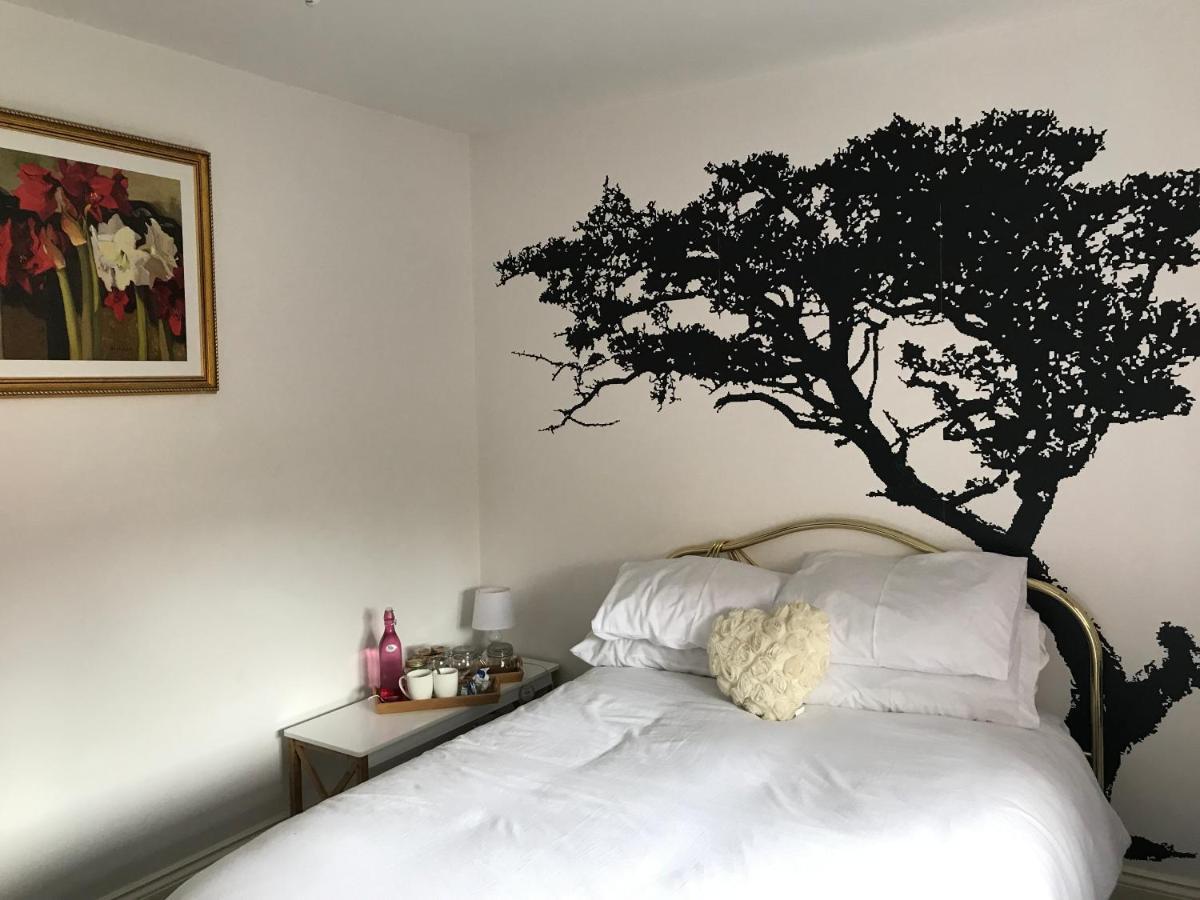 โอโย ดิ โอลด์ เรคโทรี Hotel Jarrow ภายนอก รูปภาพ